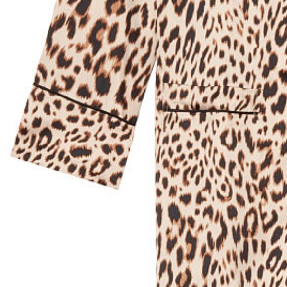 Last 1 NWT VS Medium Satin Button-Down Sleepshirt - Picture 16 of 16